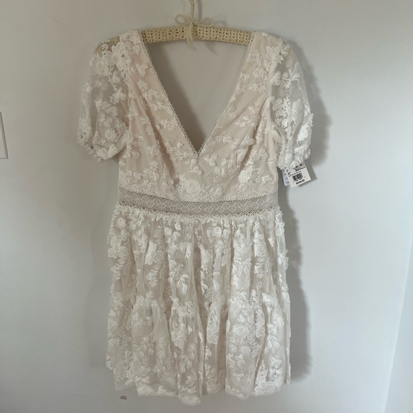 New David’s Bridal Wedding Dress with tags on - Picture 2 of 5